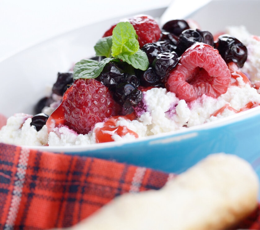 Mixed Berries And Cottage Cheese