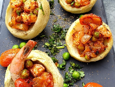 Artichokes stuffed with Shrimps & Peas